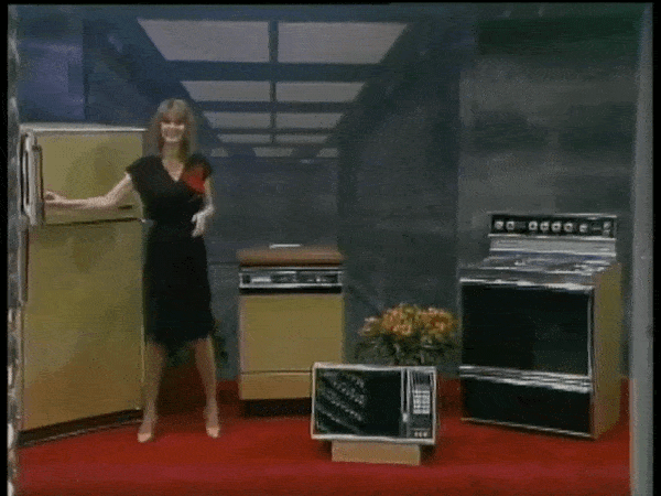 Questa valletta viene tradita dal frigo da esposizione Questa valletta viene tradita dal frigo da esposizione